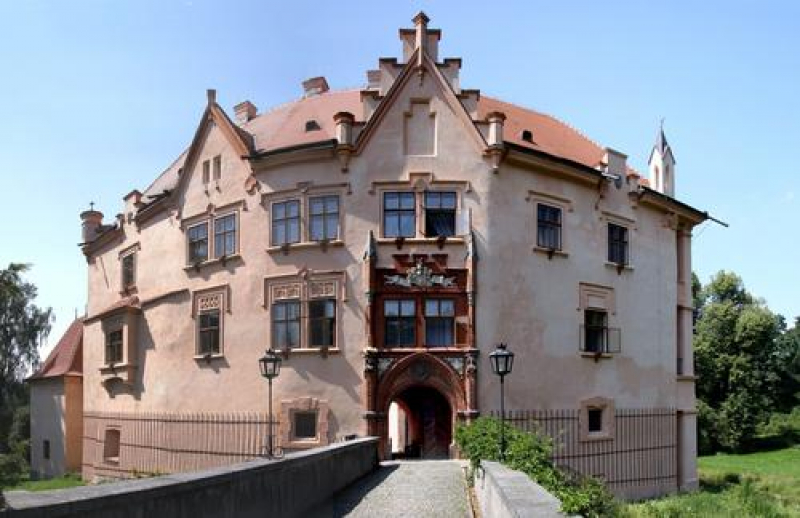 zámek Vrchotovy Janovice